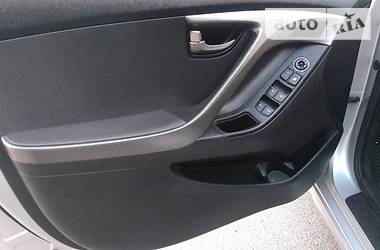 Седан Hyundai Elantra 2011 в 