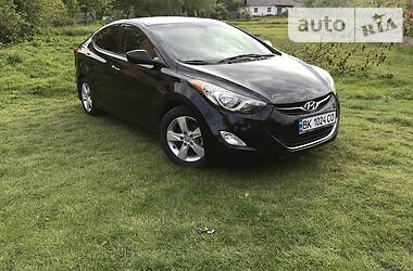 Седан Hyundai Elantra 2013 в Березному