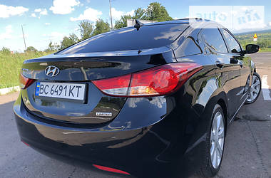 Седан Hyundai Elantra 2011 в Дрогобыче