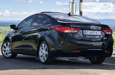 Седан Hyundai Elantra 2011 в Дрогобыче