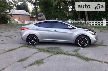 Седан Hyundai Elantra 2011 в Новоархангельске