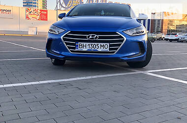 Седан Hyundai Elantra 2016 в Одессе