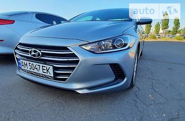Седан Hyundai Elantra 2017 в 