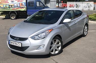 Седан Hyundai Elantra 2012 в Сумах