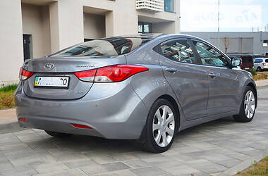 Седан Hyundai Elantra 2013 в Києві