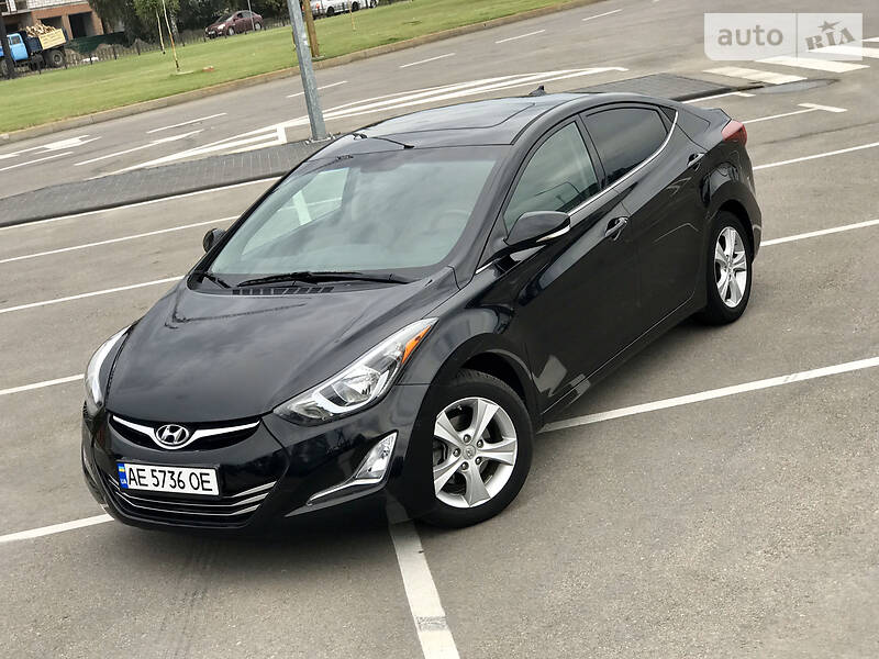 Седан Hyundai Elantra 2015 в Києві
