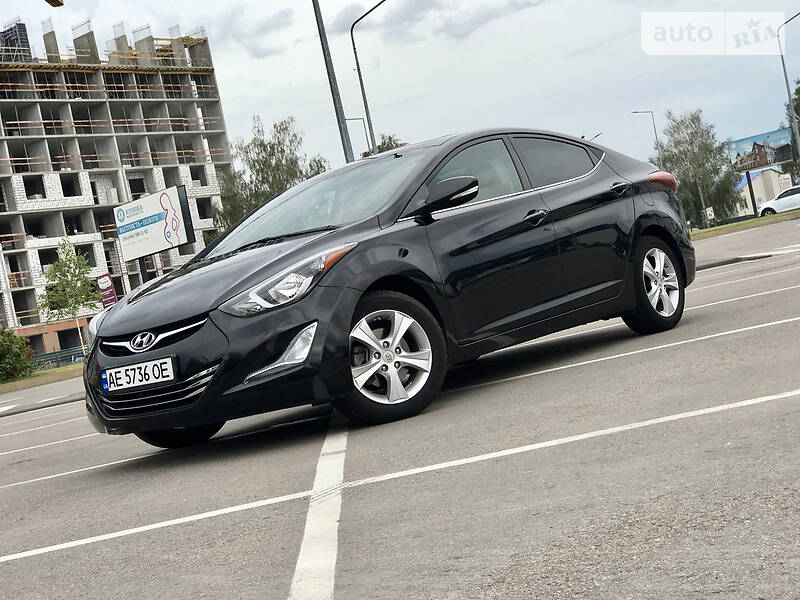 Седан Hyundai Elantra 2015 в Києві