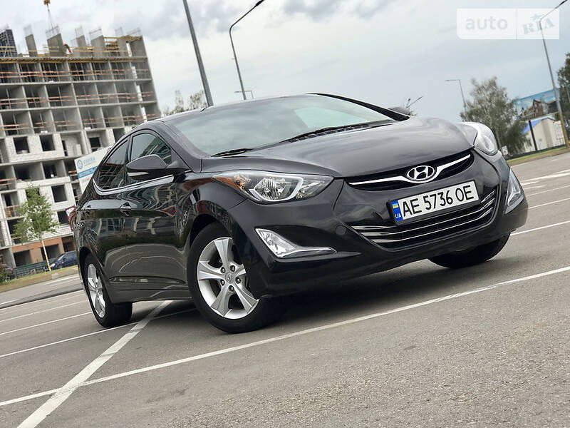 Седан Hyundai Elantra 2015 в Києві