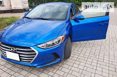 Седан Hyundai Elantra 2017 в Мариуполе