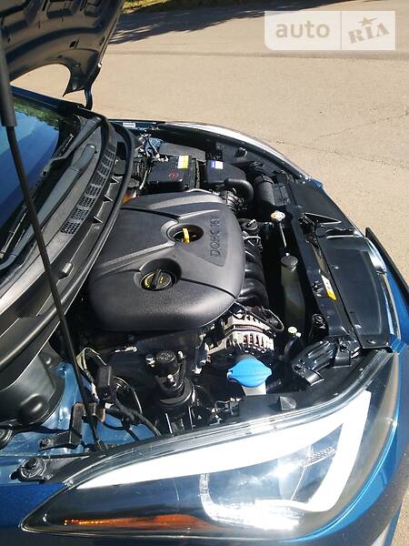 Седан Hyundai Elantra 2014 в Кривому Розі