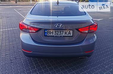 Седан Hyundai Elantra 2014 в Одессе