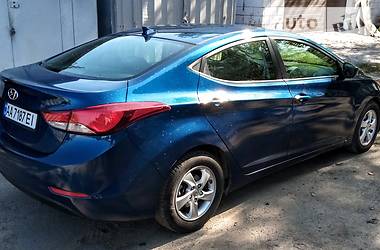 Седан Hyundai Elantra 2014 в Киеве