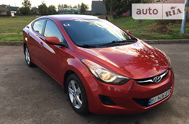 Седан Hyundai Elantra 2013 в Києві