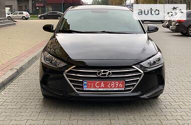 Седан Hyundai Elantra 2017 в Луцке