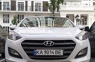 Хэтчбек Hyundai Elantra 2015 в Киеве