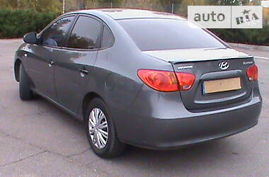 Седан Hyundai Elantra 2008 в Николаеве