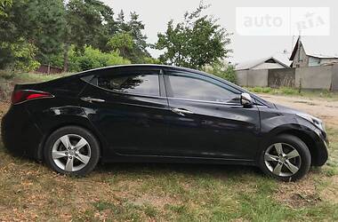 Седан Hyundai Elantra 2014 в Киеве