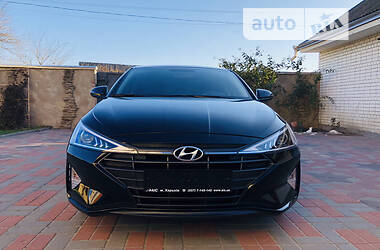 Седан Hyundai Elantra 2019 в Харькове