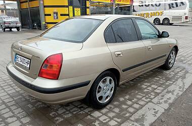 Седан Hyundai Elantra 2001 в Львове