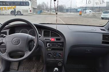 Седан Hyundai Elantra 2001 в Львове