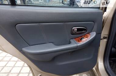 Седан Hyundai Elantra 2001 в Львове