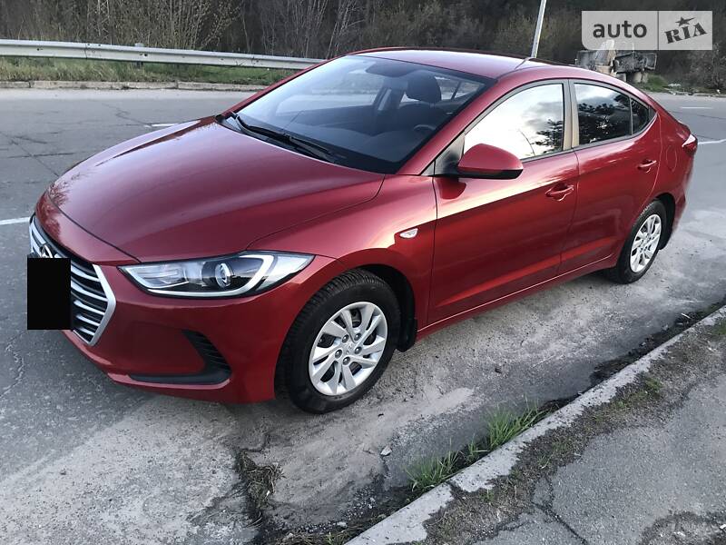 Hyundai Elantra Official