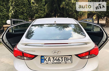 Седан Hyundai Elantra 2014 в 