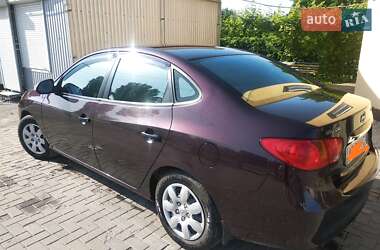 Седан Hyundai Elantra 2010 в Виннице