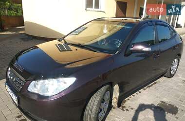 Седан Hyundai Elantra 2010 в 