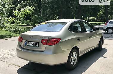 Седан Hyundai Elantra 2009 в Миргороде