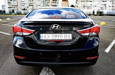 Седан Hyundai Elantra 2014 в Киеве