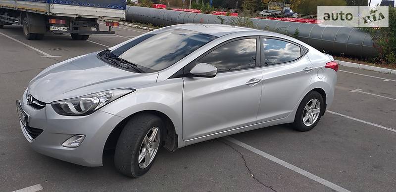 Седан Hyundai Elantra 2011 в Херсоне