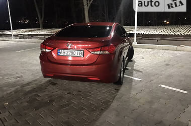 Седан Hyundai Elantra 2012 в Виннице