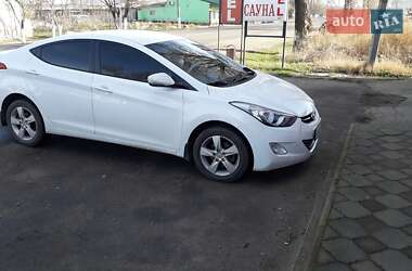 Седан Hyundai Elantra 2013 в Татарбунарах