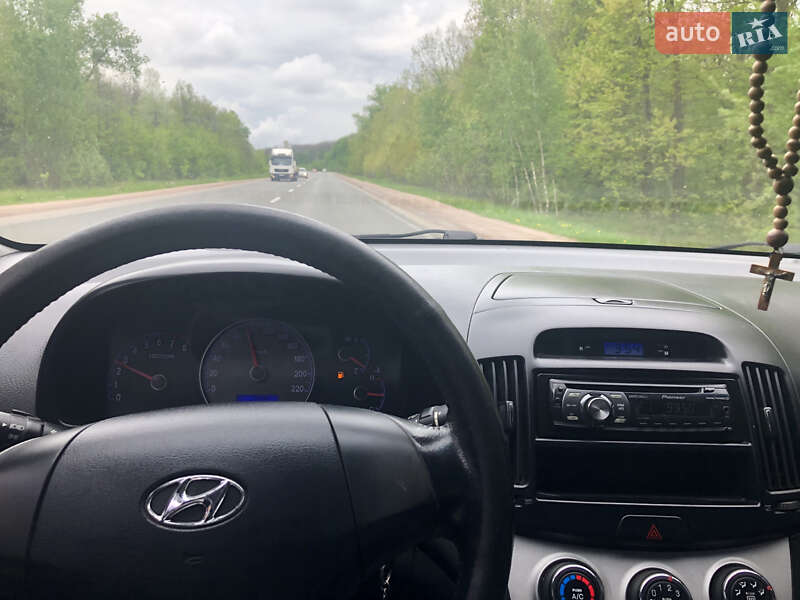 Седан Hyundai Elantra 2008 в Киеве