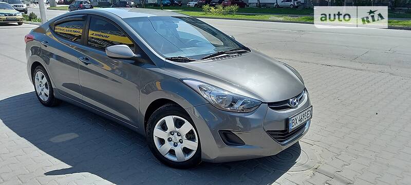 Седан Hyundai Elantra 2012 в Хмельницком