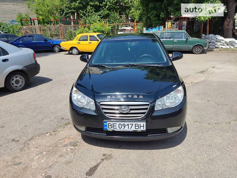 Седан Hyundai Elantra 2008 в Николаеве