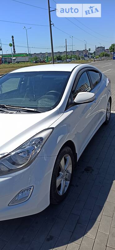 Седан Hyundai Elantra 2013 в Одессе