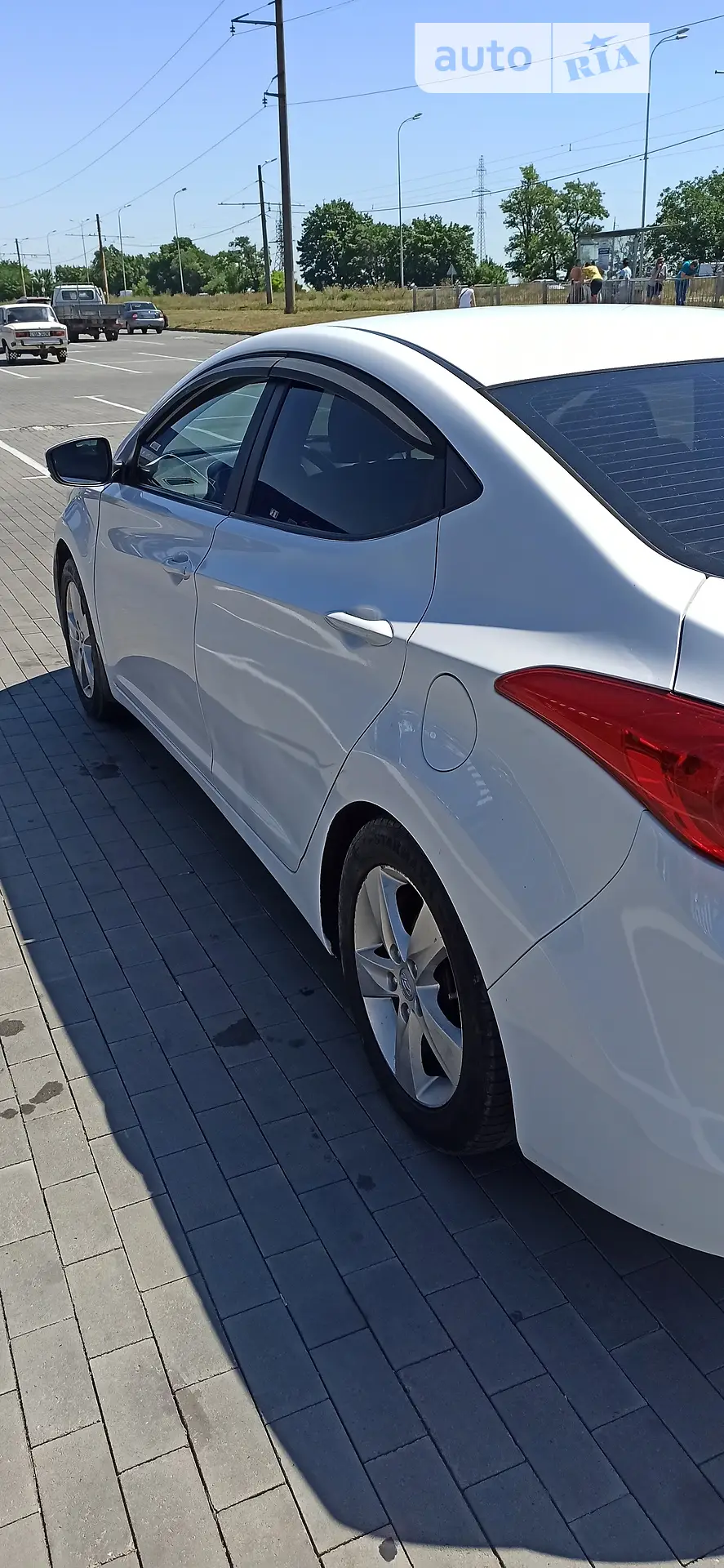 2013 Hyundai Elantra - мініатюра 5