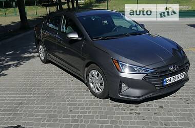 Седан Hyundai Elantra 2019 в Кропивницком