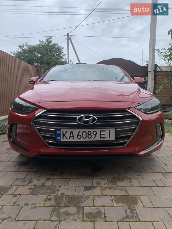 Седан Hyundai Elantra 2016 в Шепетовке