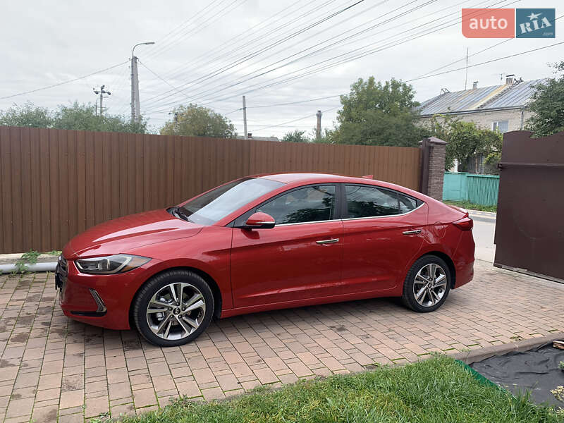 Седан Hyundai Elantra 2016 в Шепетовке