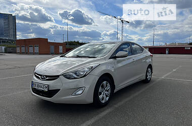 Седан Hyundai Elantra 2012 в Києві