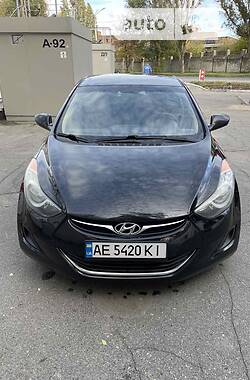 Седан Hyundai Elantra 2013 в Днепре