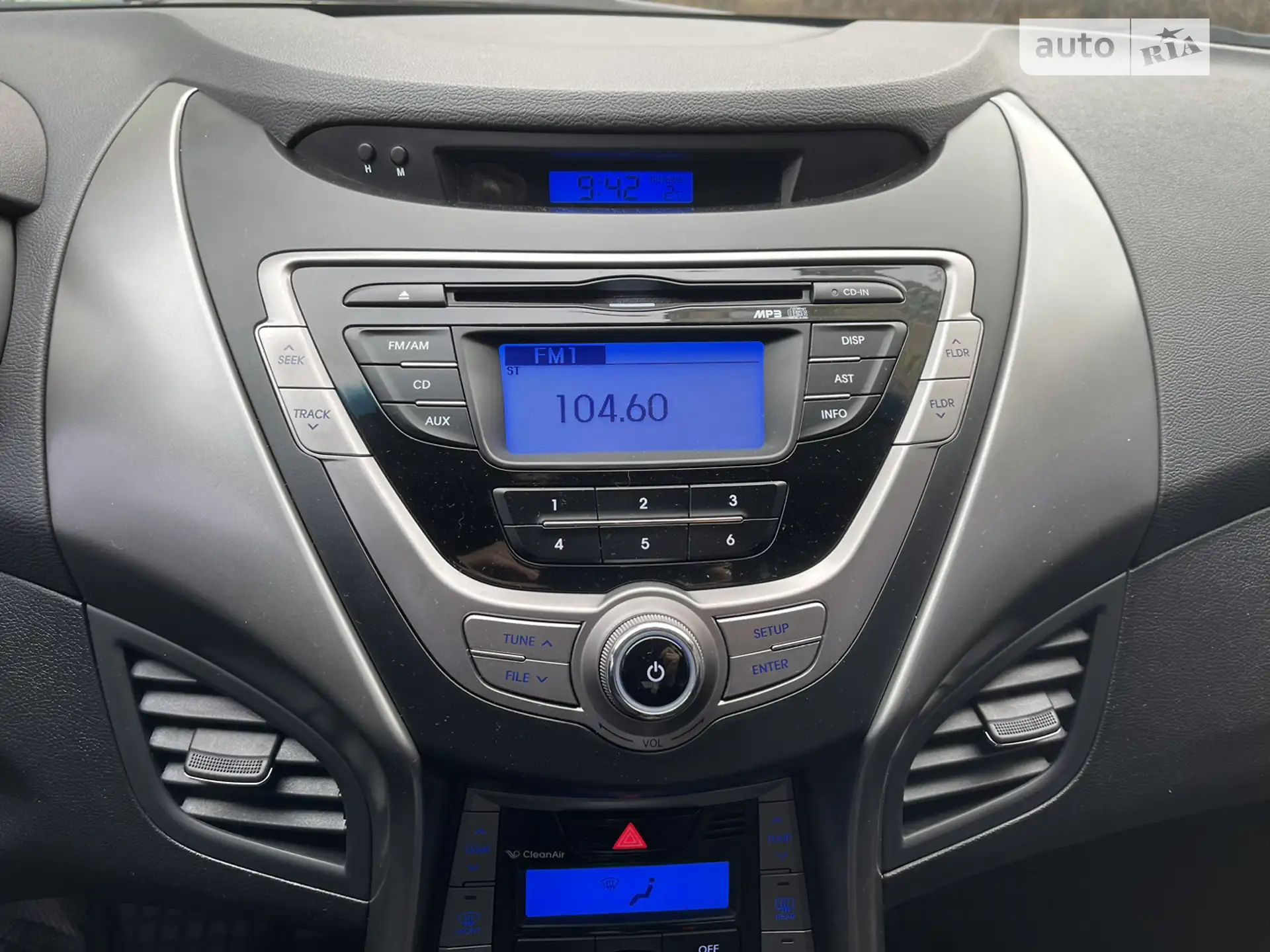 2013 Hyundai Elantra - мініатюра 17