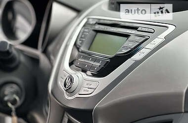 Седан Hyundai Elantra 2012 в 