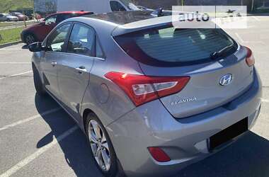 Хэтчбек Hyundai Elantra 2014 в 
