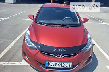 Седан Hyundai Elantra 2012 в Киеве