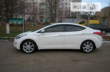 Седан Hyundai Elantra 2013 в Белгороде-Днестровском
