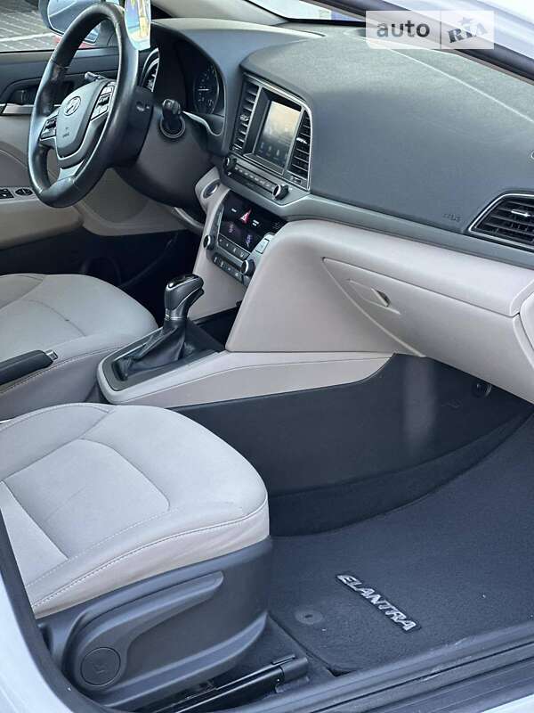 Седан Hyundai Elantra 2016 в Днепре фото 13 Седан Hyundai Elantra 2016 в Днепре